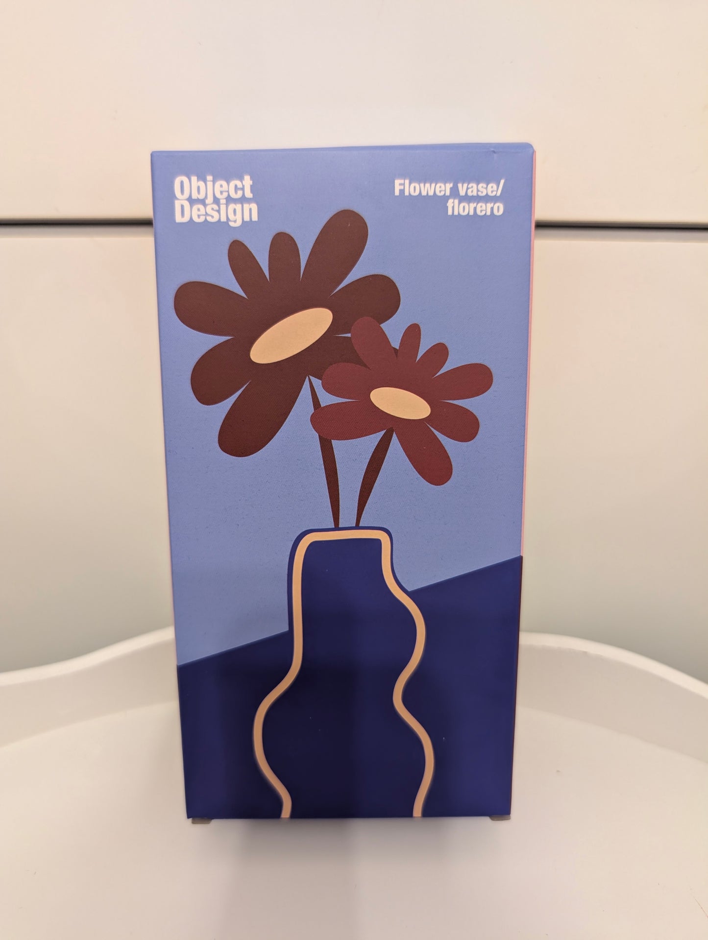 Wazon z grafiką liniową!