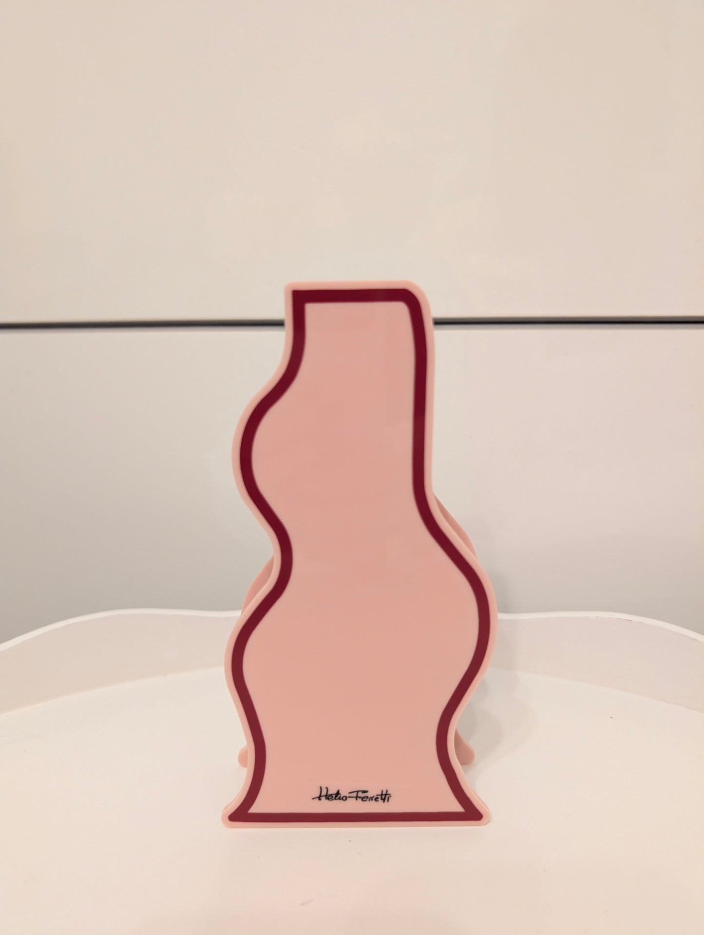 Wazon z grafiką liniową!