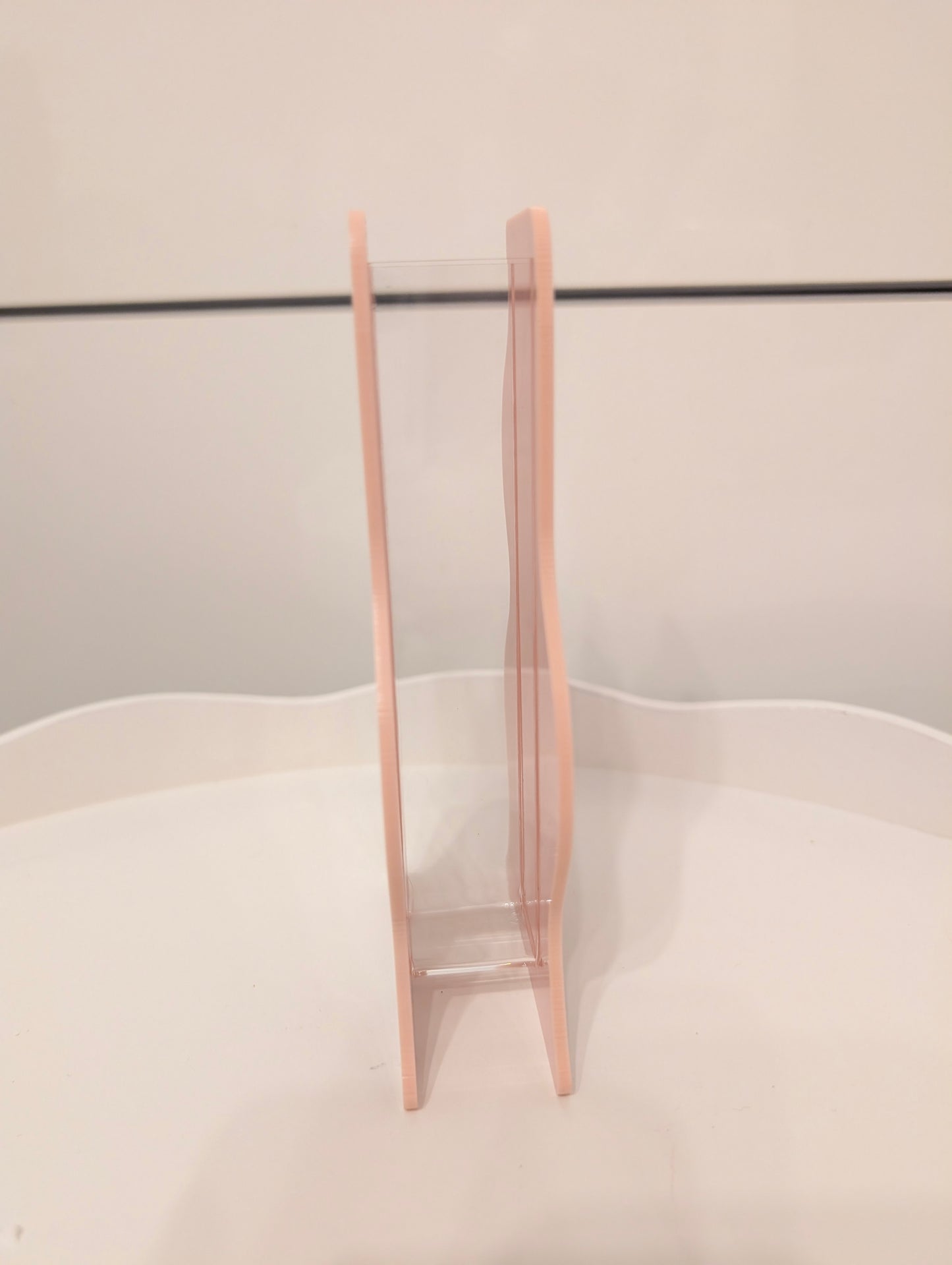 Wazon z grafiką liniową!